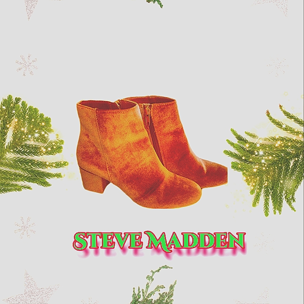 Steve Madden Rose colored velvet ankle boots Size 6